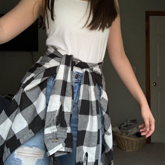 Hollister Black and White Flannel - Picture 4 of 4